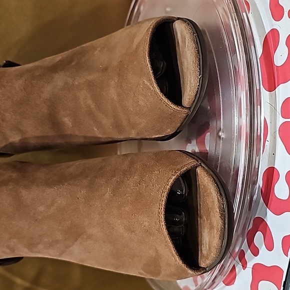 A Rockport Total Motion Trixie Perf Shootie bootie sandal heels suede tan brown - Picture 4 of 10